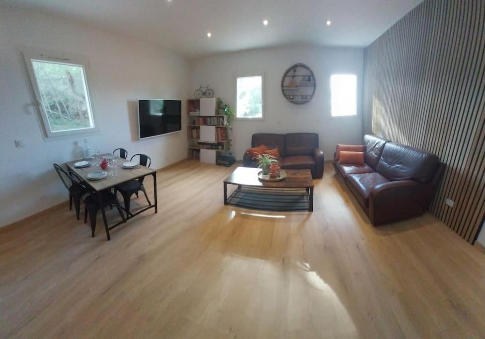 Appartement T3 Avec Jacuzzi Prive Exterieur Ceyreste